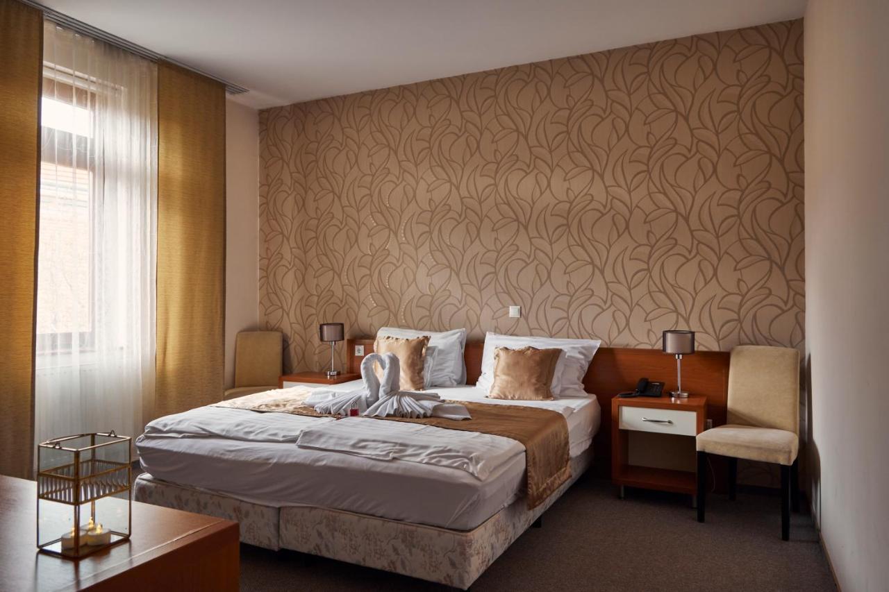 Boutique Hotel Sopianae بيتْش المظهر الخارجي الصورة