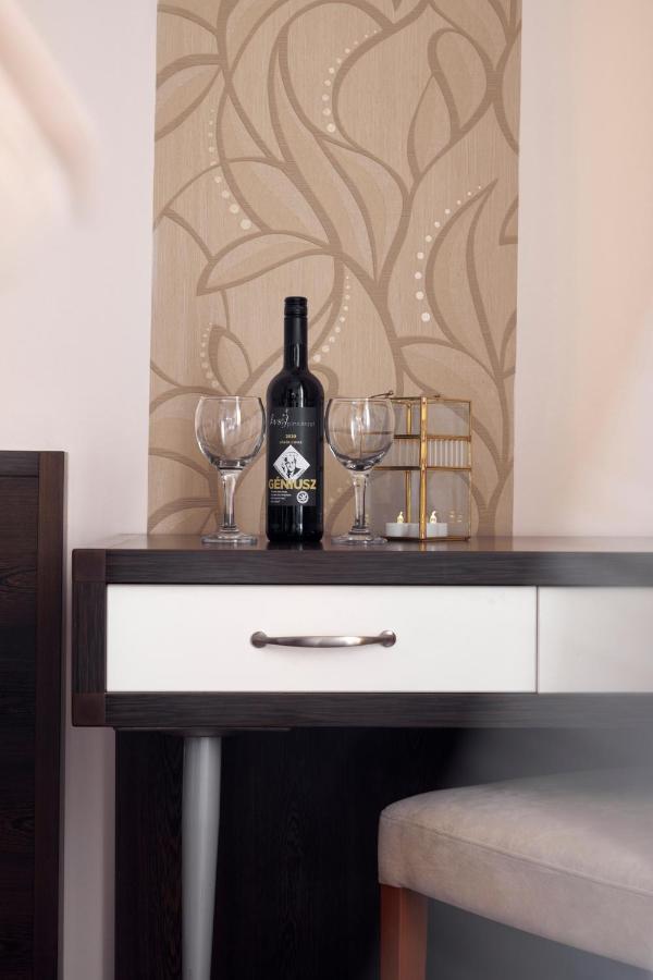 Boutique Hotel Sopianae بيتْش المظهر الخارجي الصورة