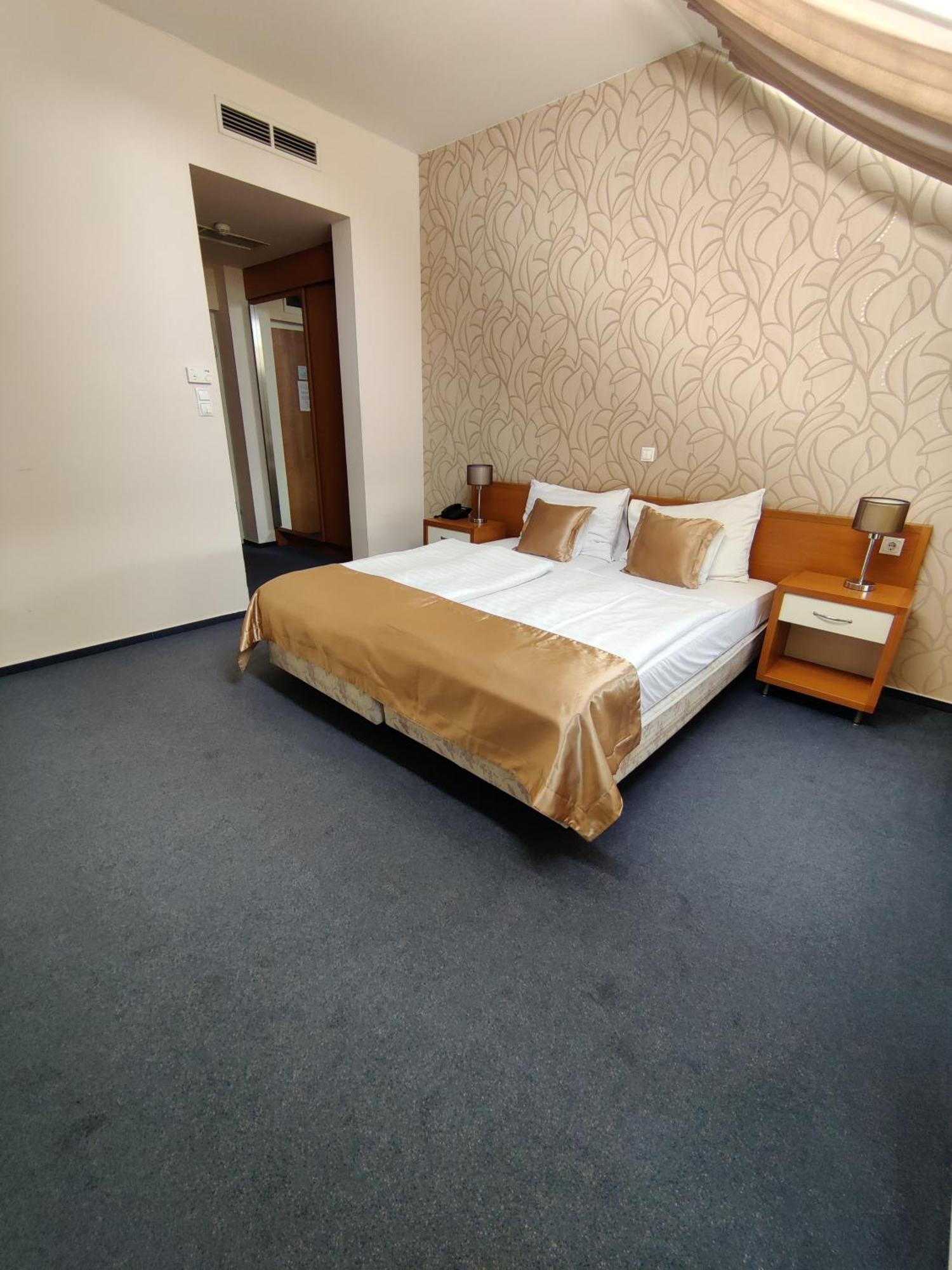 Boutique Hotel Sopianae بيتْش المظهر الخارجي الصورة