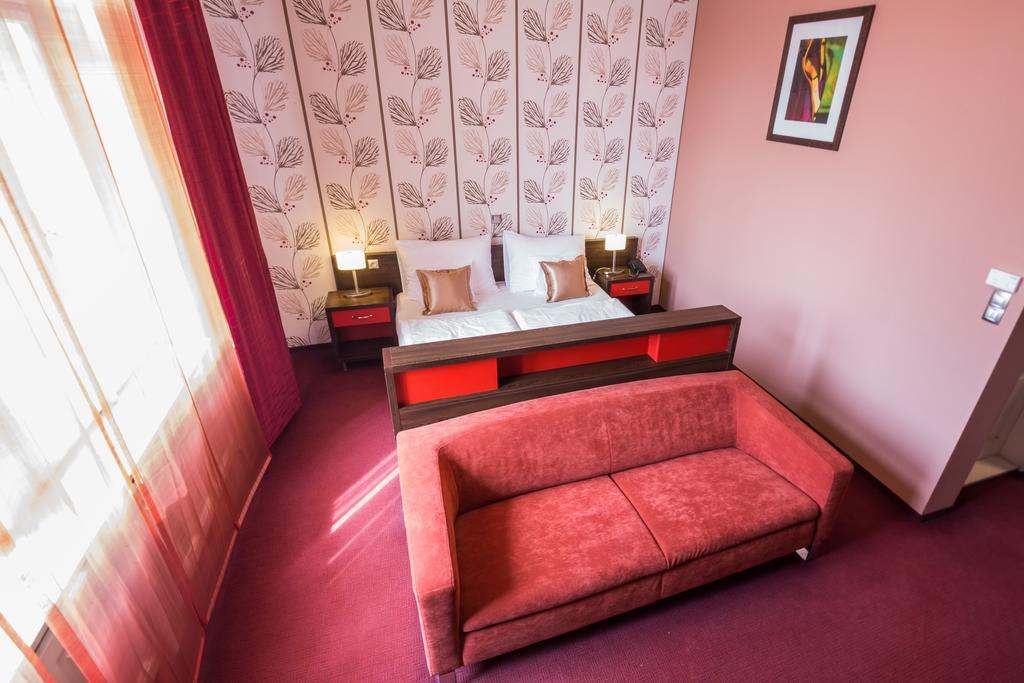 Boutique Hotel Sopianae بيتْش المظهر الخارجي الصورة