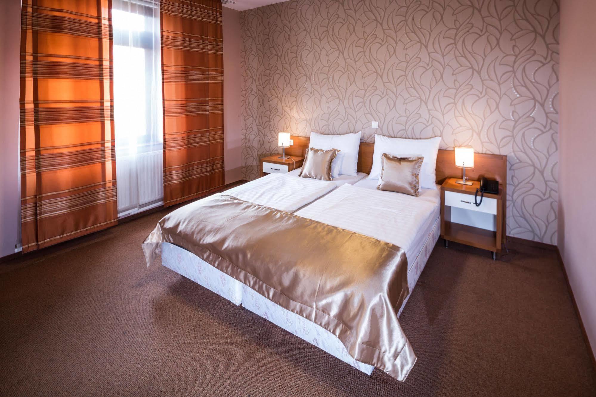 Boutique Hotel Sopianae بيتْش المظهر الخارجي الصورة